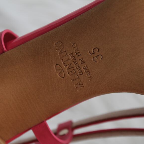 Valentino Hot Pink Patent Leather Silver V Logo Open Toe Kitten Heels - Picture 12 of 12